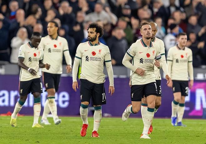 绿茵场上的百年世仇，皇马与巴萨，一场足球背后的政治战争