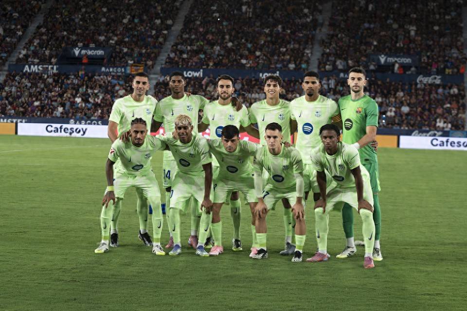 尤文vs乌迪内斯：伊尔迪兹、乔纳森-戴维首发，麦肯尼出战